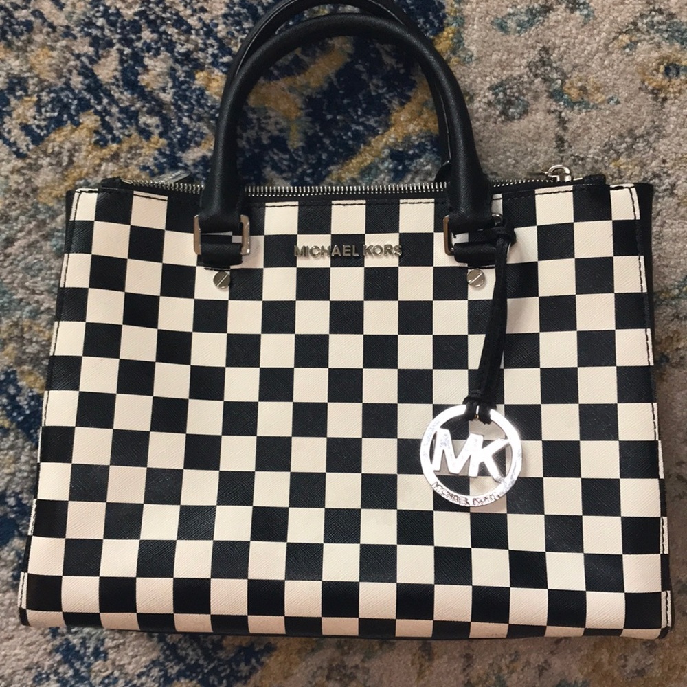 Michael Kors Medium Sutton Tote Checkered